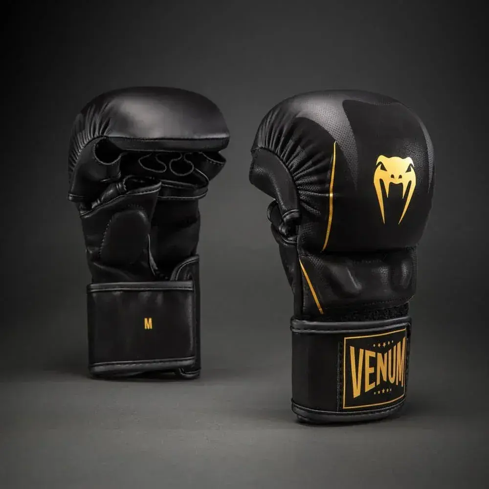Guantillas de mma Venum g-core - negro/oro 7oz